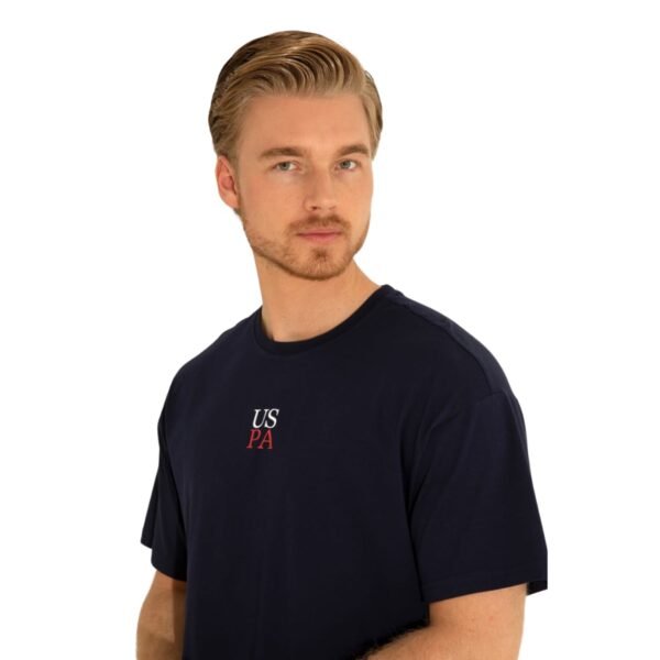 Men's navy T_shirt