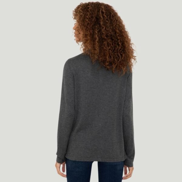 Woman’s Grey Pullover